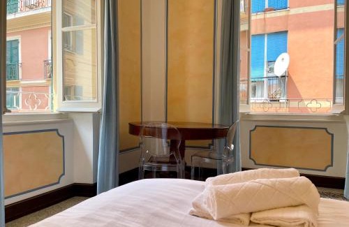 Rezza Apartment | New Italy Luxury Italian Flat in centro storico