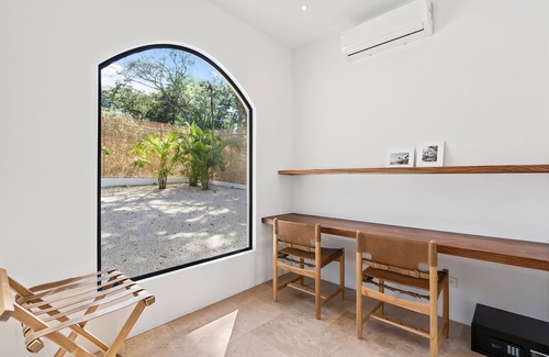 Tamarindo House | New Jungle Villa at few minutes from the Beach.