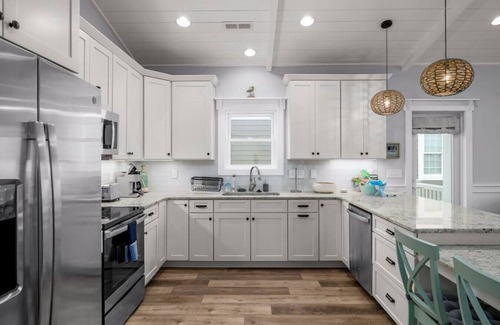 Holden Beach House | New kid friendly cottage w/pool & PrivateWalk