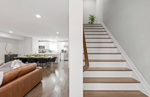 Hoboken Apartment | New! King Bed, Sleeps 12, 1,800 sqft, 20 Minutes to NYC, Near PATH Train & Parks