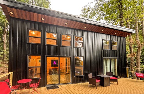 Cosby Cabin | New Kinky Cabin Romantic Adult Getaway