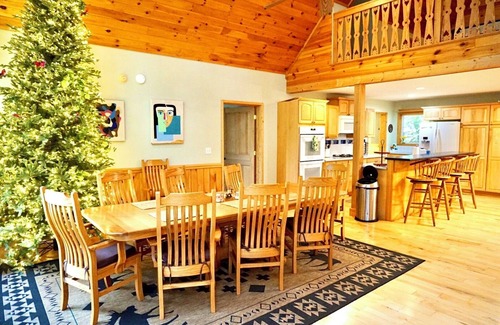 Robbinsville Cabin | *New Lake Access, Huge Deck, Espresso & FirePit