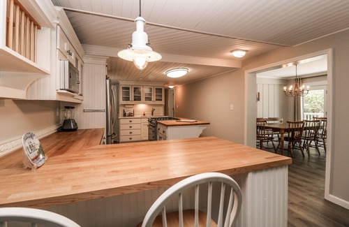 Anderson House | New!Lake Hartwell Connection 5 minutes to Green Pond Landing, 18 mins to Clemson