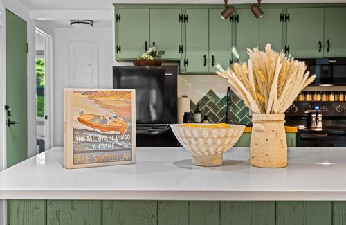 Santeetlah Cabin | NEW Lake View A-Frame for 6*Hot Tub*Game Room*View