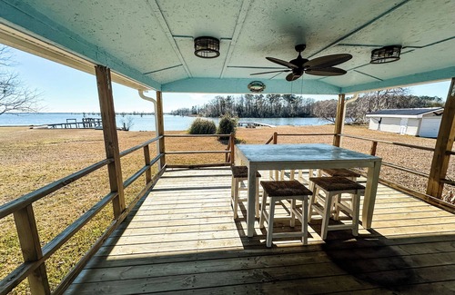 Cross House | New! Lakefront Hideaway - Peaceful & Serene & Filled w Nature