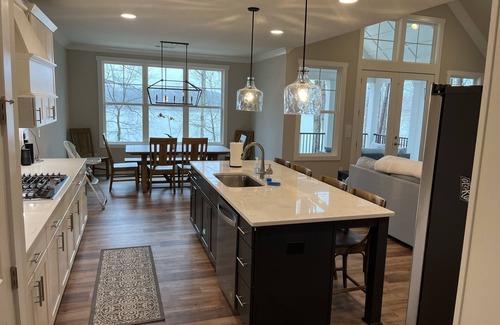 Lake Oconee House | New Lakefront Oasis with Private Heated Pool