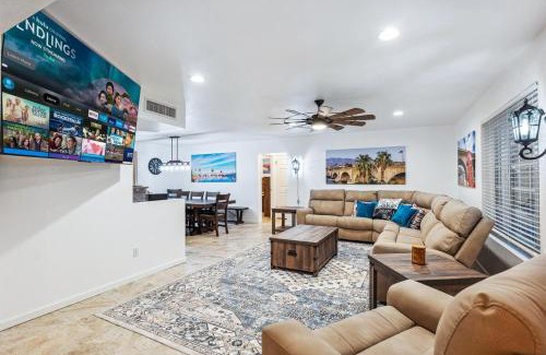 Lake Havasu City House | NEW Lakeside Hideaway Spa Game Room Firepit