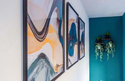 Newcastle-upon-Tyne Apartment | New Large 2 Bed entire apartment Near Newcastle upon Tyne with Free Parking