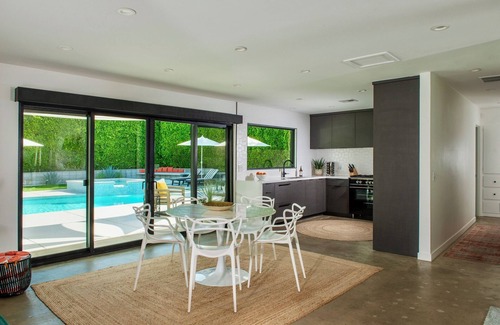 El Mirador House | NEW! Large Private Gated Retreat with Iconic Views, Pool+Spa, Downtown, Dogs ok
