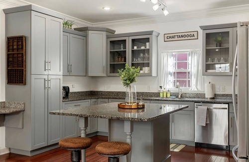 North Chattanooga House | NEW! Liberty Belle | Family + Dog Friendly | CLOSE to Downtown! | 4 Bed, 3.5 Bath