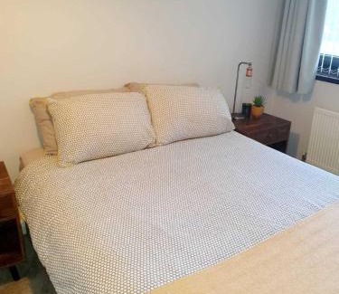 Belfast Apartment | New Lisburn Road Apartment - Free Parking