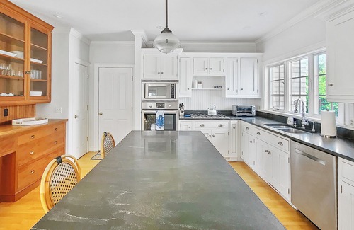 Eastham House | NEW LISTING! 3BD+ Custom Home-A/C, Hot Tub, Assoc Dock & Beach, Town Cove Views