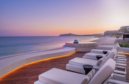 San Jose del Cabo Villa | NEW LISTING! 4 Bd Beachfront Villa with Chef & Butler