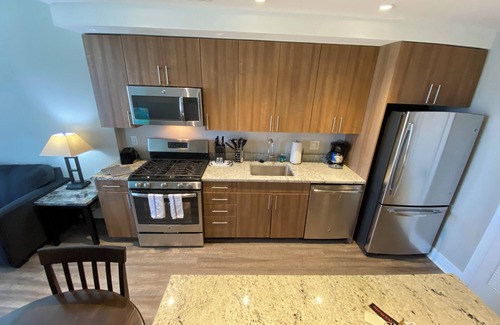 Pentagon City Apartment | New Listing: Apartment in Pentagon City, Arlington, VA - Free Parking!