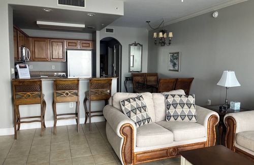 Florida Central Atlantic Coast Condo | New Listing - Beautiful Lakefront condo near Disney