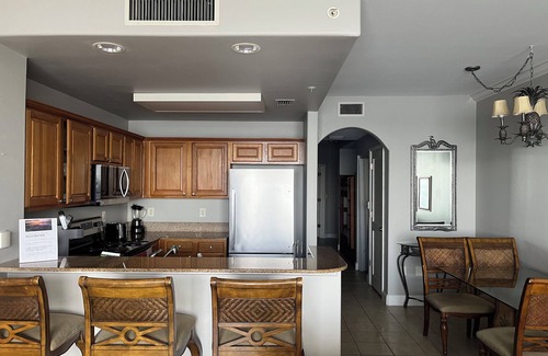 Florida Central Atlantic Coast Condo | New Listing - Beautiful Lakefront condo near Disney