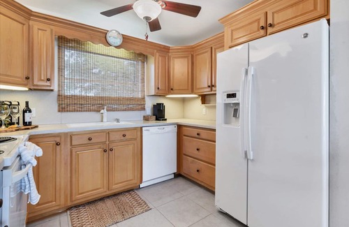 Grove City House | New Listing! Charlotte Harbor Area Resort, 120mi to Disney & 134mi to Universal - GRH796424
