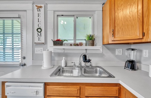 New Albany House | NEW LISTING! Charming 2BR Hot Tub Getaway