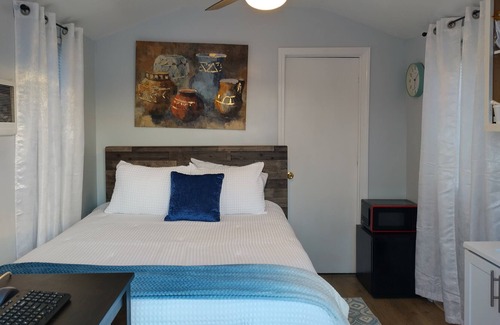 Ronda Cabin | NEW LISTING! Cleo's Village, Blue Ridge Mountain Tiny House Village by RedAwning