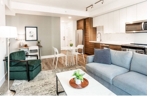 Riverwalk Fort Lauderdale Apartment | NEW LISTING! Contemporary 1BR, in unit Washer/Dryer, FREE parking with all amenities! by RedAwning