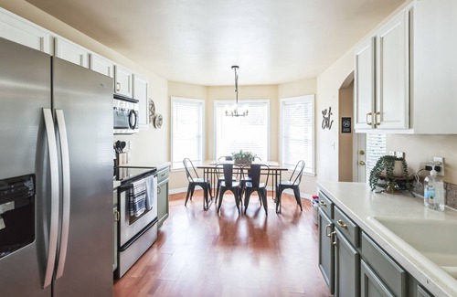 Twin Falls House | NEW LISTING! Cozy Corner Oasis with Hot Tub