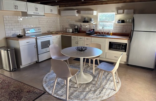 Carbon Hill Cottage | New Listing! Cozy country cabin in peaceful surroundings near Albany