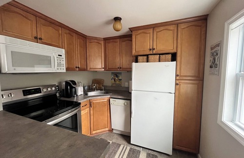 Rehoboth by the Sea Cottage | New Listing~ Cutest Little Cottage Ever in the Ocean Block