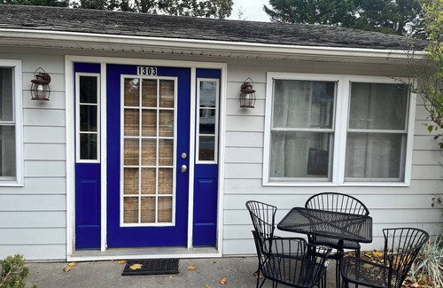 Rehoboth by the Sea Cottage | New Listing~ Cutest Little Cottage Ever in the Ocean Block