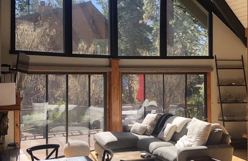 Lake Forest House | New Listing: Dollar Point (Tahoe City)- Remodeled, Hot Tub, Steam Shower