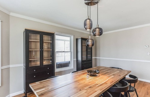Putnam Valley House | NEW LISTING! Entire Putnam Valley Estate - 5BR Hot Tub Sauna by RedAwning