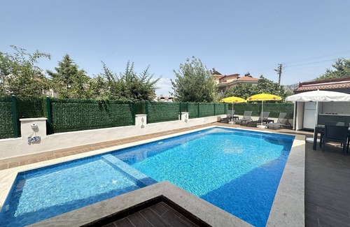 Dalyan City Center Villa | NEW LISTING! FAMILY FRIENDLY 4 BEDROOM ACCOMMODATION RIGHT IN CENTRE OF DALYAN!