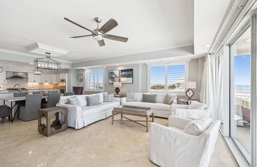 Crystal Beach Condo | New Listing! Gulf Front Penthouse! Community Amenities, Including a Pool and Hot Tub!