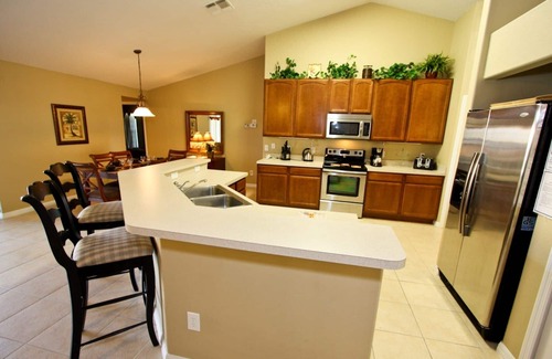 Legacy Park House | New Listing! Highgate at Legacy Park Resort, 7mi to Disney & 10mi to Universal - IT666