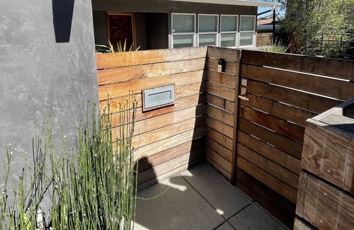 Bay Ho House | New Listing! Immaculate 3 Bedroom Private Home - Bay Views!