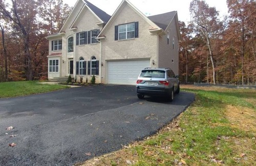 Clifton House | NEW LISTING in Clifton VA. New Luxury Family Home in Greater Washington DC