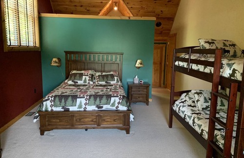 Queensbury House | New Listing - Lazy Days Lodge with Location, Location, Location!