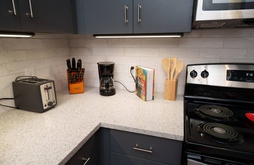 Pinch District Condo | ⭐️New Listing⭐️ Luxurious Condo Downtown Memphis