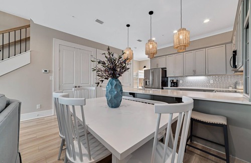 Gulf Shores House | New Listing! Luxury Home, Sleeps 10 w/Shared Pool