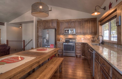 Pagosa Springs House | New Listing! Modern Rustic Mountain Interior- Near Hot Springs and Wolf Creek