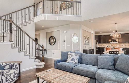 Arvada House | New Listing! Mountain Views and Close to Town - Yard / Grill / Fireplace
