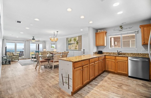 Ono Island Condo | NEW Listing! Needle Rush Point C26 - Beachfront View - NO HASSLE CHECK OUT