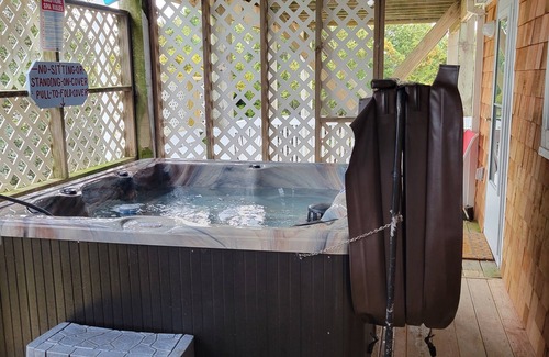 Rodanthe House | *New Listing* Oceanside Oasis w/Amazing Views. Hottub. Close to Beach. Free WiFi