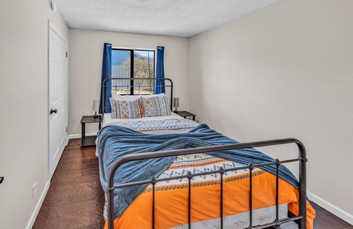 Clarkdale House | New Listing Old Town Zen 3 Bed 2 Bath Near Tons Of Attractions