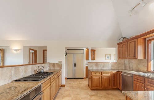 Prides Crossing House | NEW LISTING ON BEACH Private Coffin's Beach sleeps 14 - La Casa de la Playa