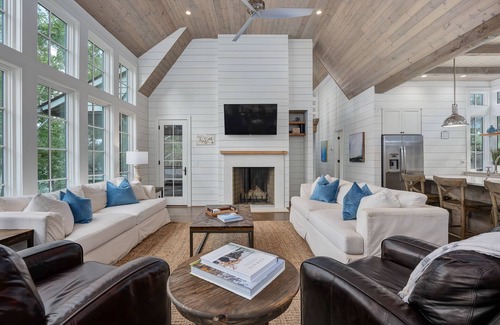 Bremen House | *New Listing on Lewis Smith Lake - Lakestone Villa gorgeous 5BR custom home*