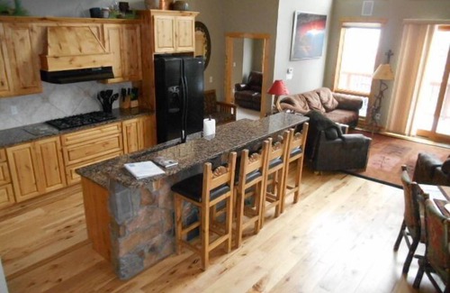 Stanley Hills Condo | New Listing! Quiet, Comfortable! Great Mountain Views!