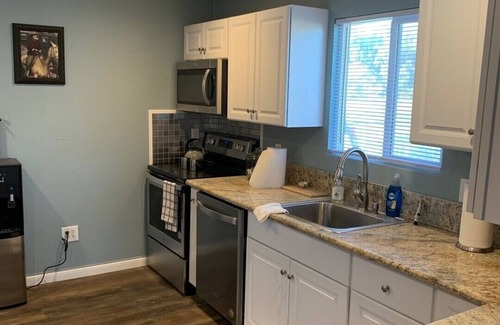 Lemon Cove House | New Listing! Rebb's Cozy Cottage near Sequoia National Park