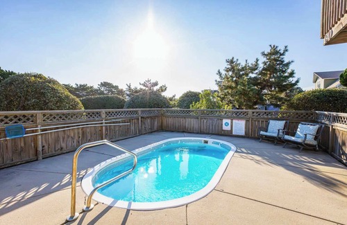 Duck House | New Listing! Semi Ocean Front with Pool & Hot Tub