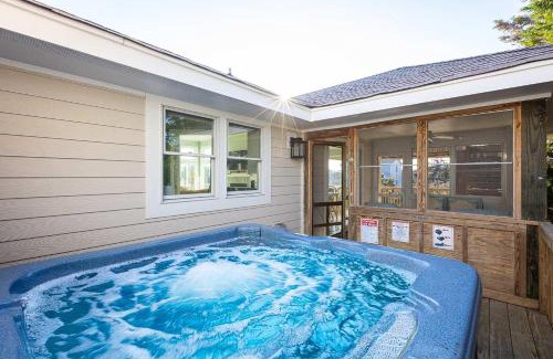 Duck House | New Listing Semi Ocean Front with Pool & Hot Tub