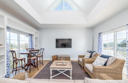 Saint Helena Island House | New Listing - Shrimp On Da Fly!